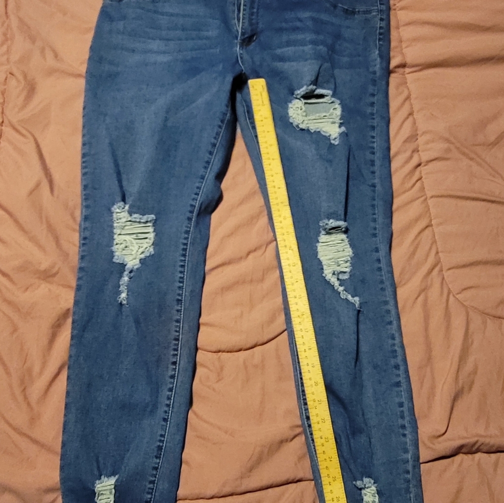 Fashion nova skinny distressed jean